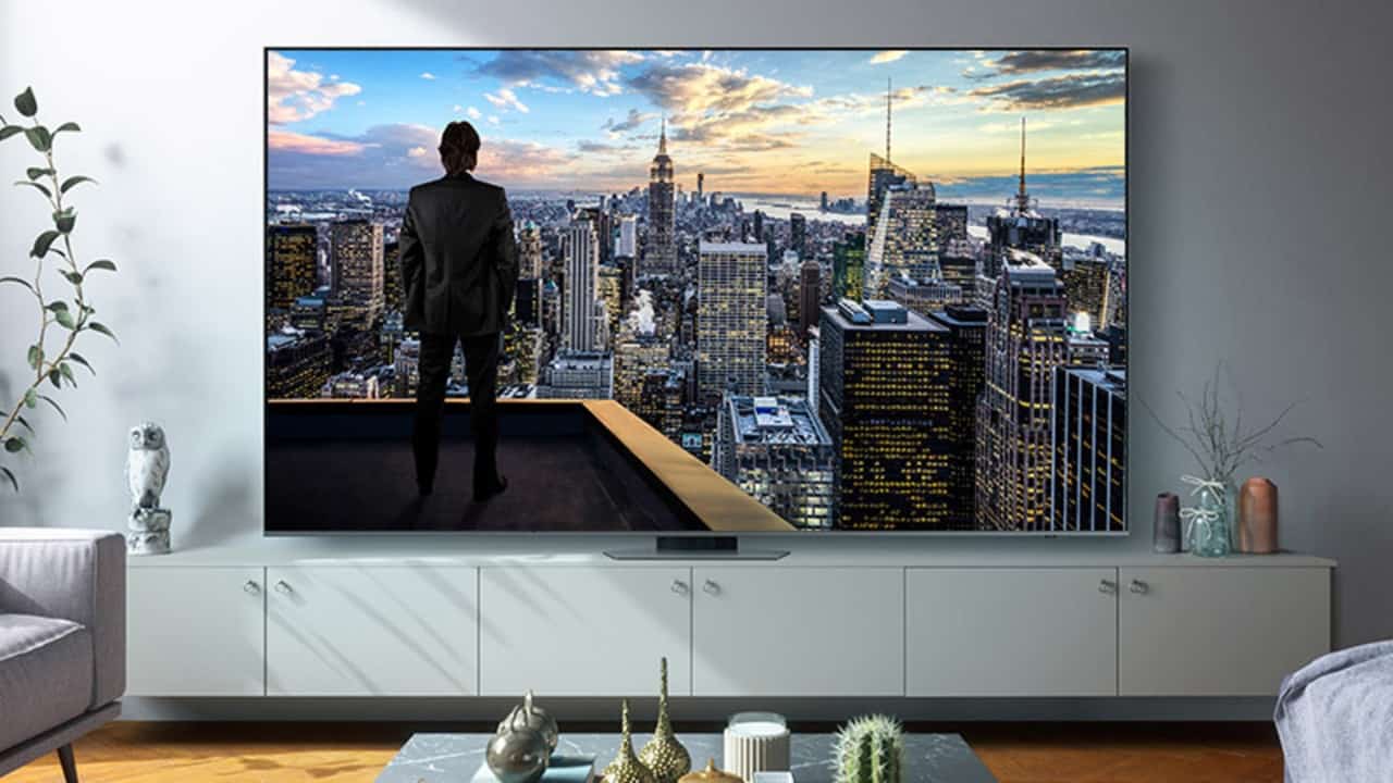 Samsung Devasa Boyuttaki 8K Televizyonunu Tanıttı: Fiyatı Cep Yakıyor!